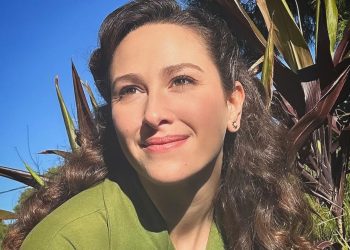 Ελευθερία Πάλλα: «Ονειρεύομαι ψυχική ηρεμία και γείωση σε αυτό το… λούνα παρκ που ονομάζεται ζωή»