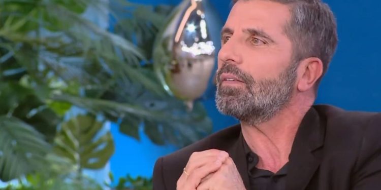 Θανάσης Βισκαδουράκης για το ορφανοτροφείο: «Θέλω να πάρω τον γιο να τον πάω εκεί που μεγάλωσα»