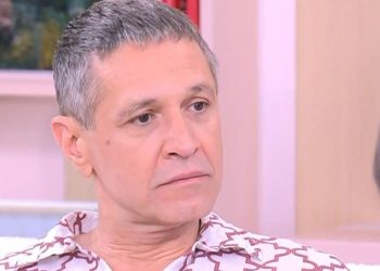 Πέθανε η μητέρα του Αιμίλιου Χειλάκη – «Το παιδί μέσα μου σήμερα γέρασε, το πήρες μαζί σου»