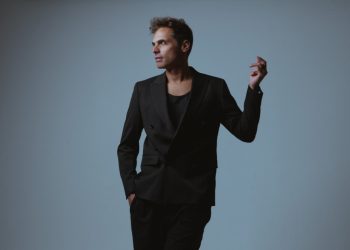 Ο Γιώργος Παπαγεωργίου και οι Polkar στον Σταυρό του Νότου Club