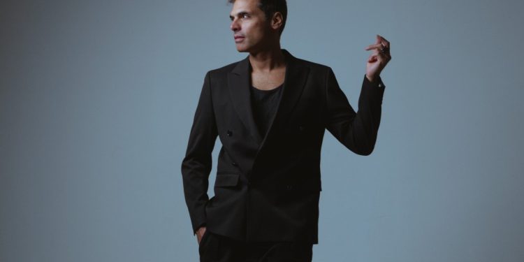 Ο Γιώργος Παπαγεωργίου και οι Polkar στον Σταυρό του Νότου Club