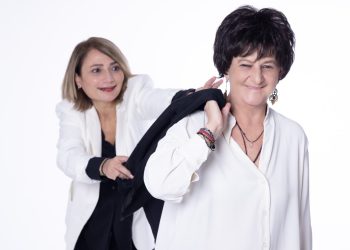 Η Φωτεινή Βελεσιώτου στο Κύτταρο Δευτέρα 16 και 23 Μαρτίου «Με κυνηγούν οι Μέλισσες»