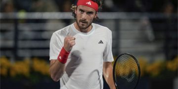 Στα όρια ο Τσιτσιπάς – Έντονος εκνευρισμός στο Masters της Μαδρίτης