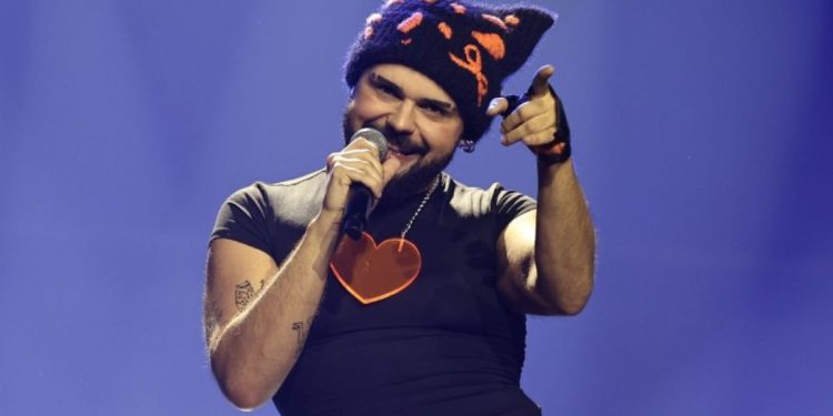 Minos EMI για τον Ακύλα: «Μας έκανες υπερήφανους!»