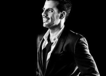 Θοδωρής Φέρρης – «Είπες»: no1 στο Official IFPI Airplay Chart για 3 μήνες