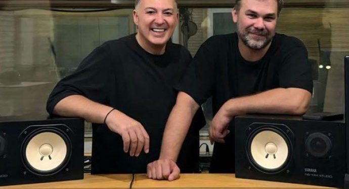 Γιώργος Σαμπάνης & Νίκος Μακρόπουλος «Χάρτινες Αγάπες»